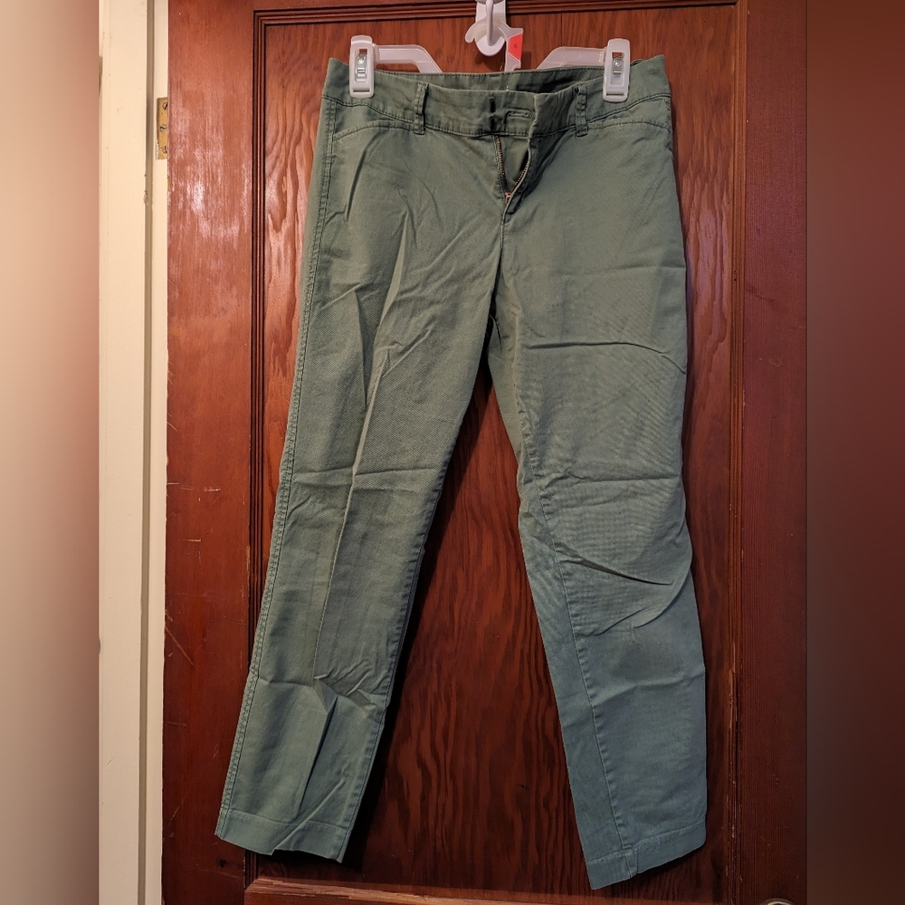 Pixie Cut Light Green Pants, size 2 regular